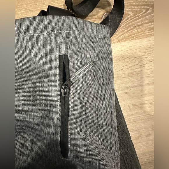 Rareform Tote. EUC - Picture 11 of 11